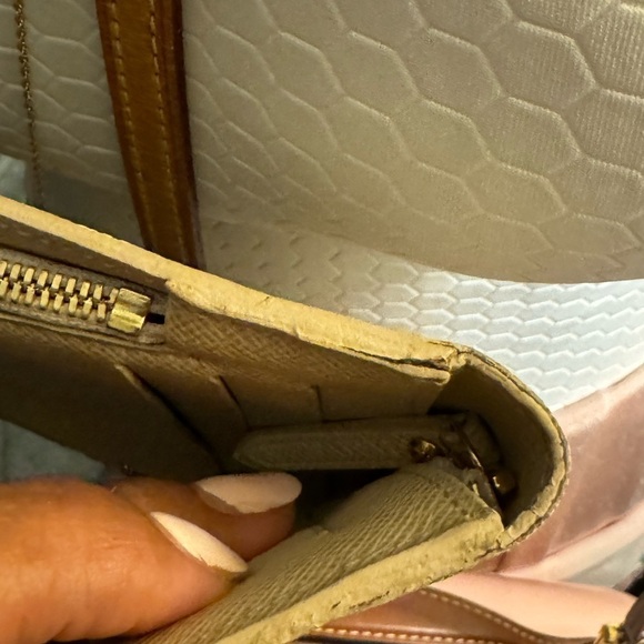 Louis Vuitton Damier Azur Wallet - Picture 9 of 10